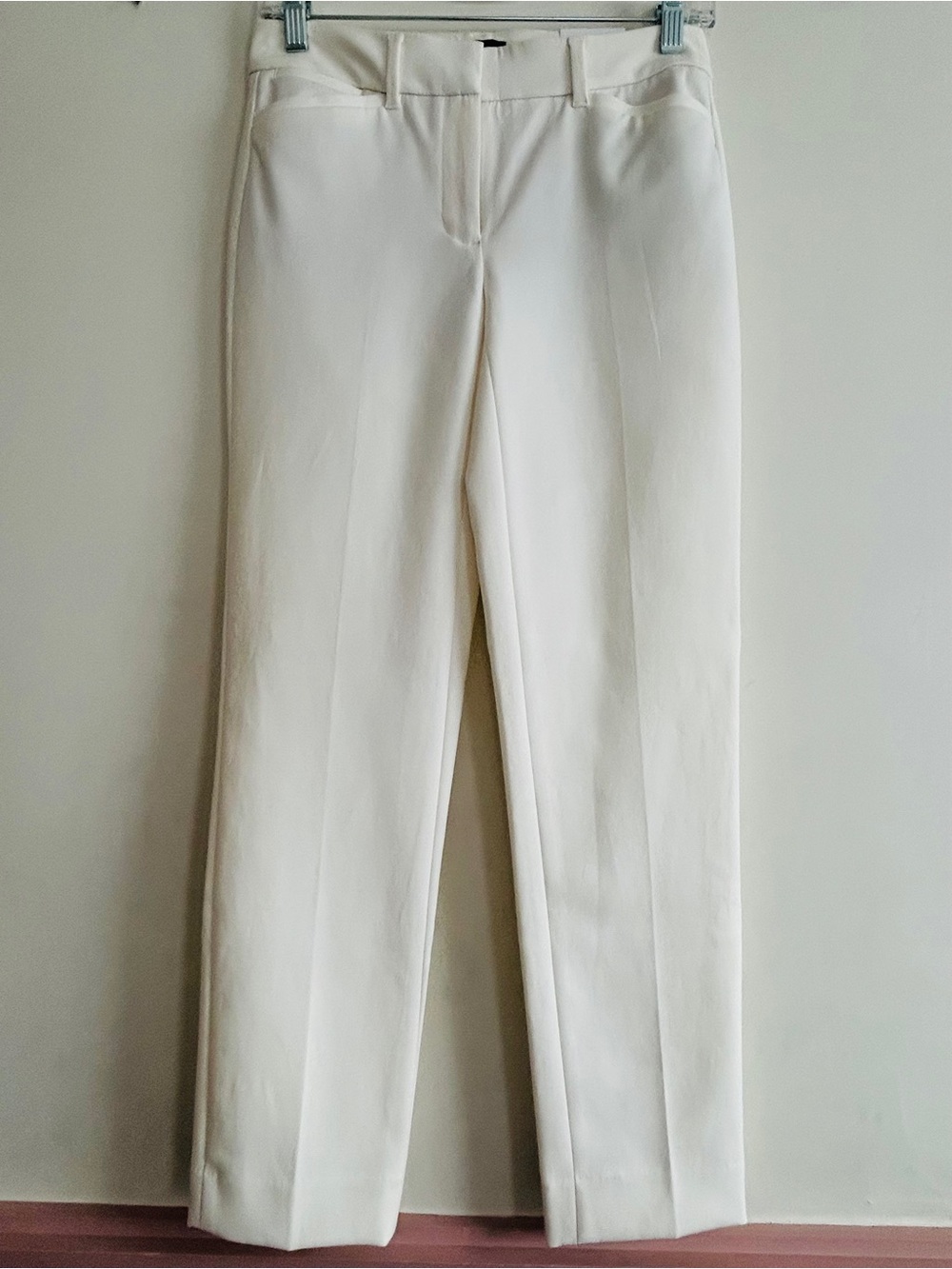 NWT White House Black Market Women's Ecru Slim Ankle Trousers